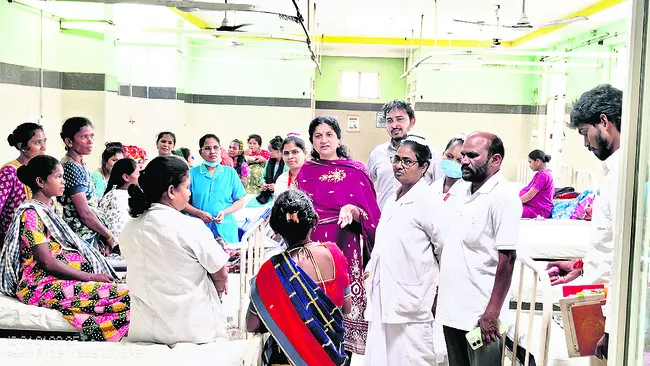 గర్భిణులను ఆస్పత్రులకు తరలించాలి