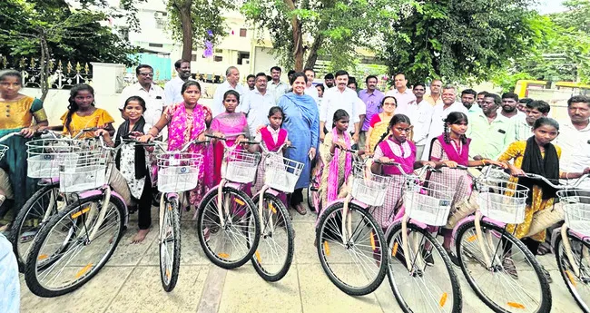 సీవీఆర్ ఆశయ సాధనకు కృషి