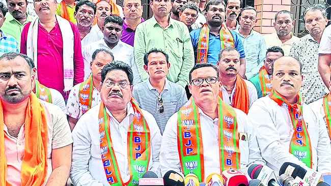 సిద్ధేశ్వర మిశ్రా, కన్హుచరణ్ భుయ్యాన్ సస్పెండ్
