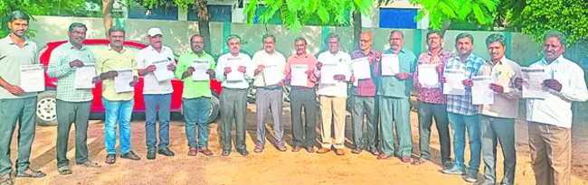 వ్యవసాయానికి సాగు నీరివ్వాలి