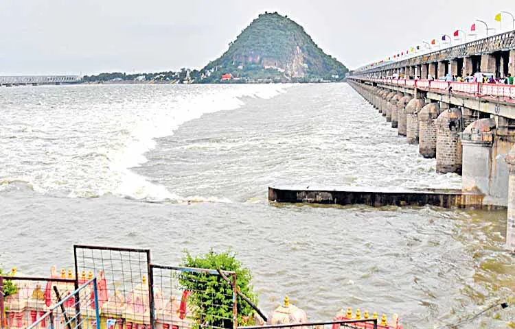 Krishna and Godavari rivers have become turbulent due to heavy rains