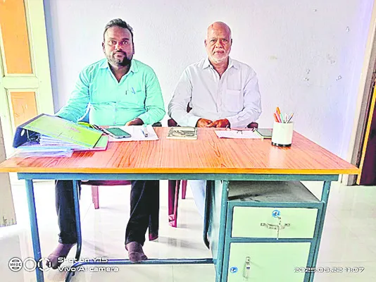ఆక్వా రైతులను ప్రభుత్వాలు ఆదుకోవాలి