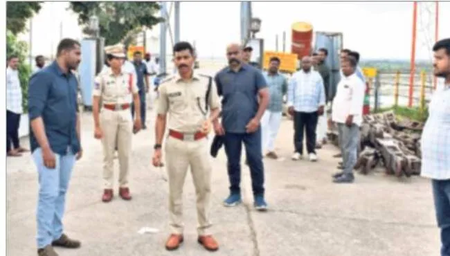 ఎస్సారెస్పీ వద్ద పటిష్ట బందోబస్తు ఏర్పాటు చేయాలి