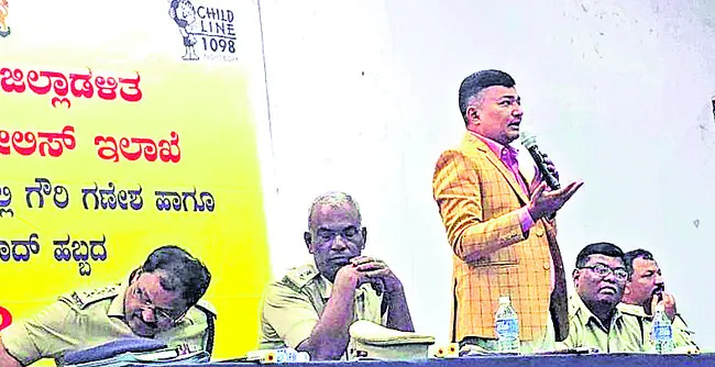 పండుగలను ప్రశాంతంగా జరుపుకోవాలి