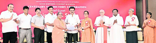 ఏనుగును గాయపరిచిన మావటి తొలగింపు