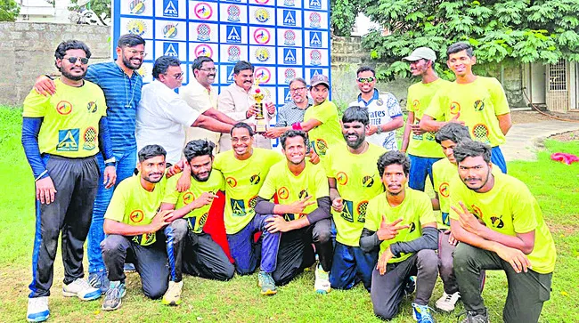 అంధుల క్రికెట్ టోర్నీ విజేత ‘ఆంధ్రా గ్రీన్’