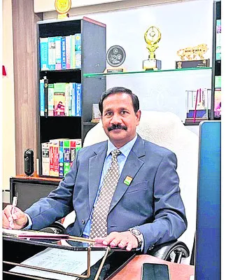 అంచనాలకు మించి ఎగుమతులు