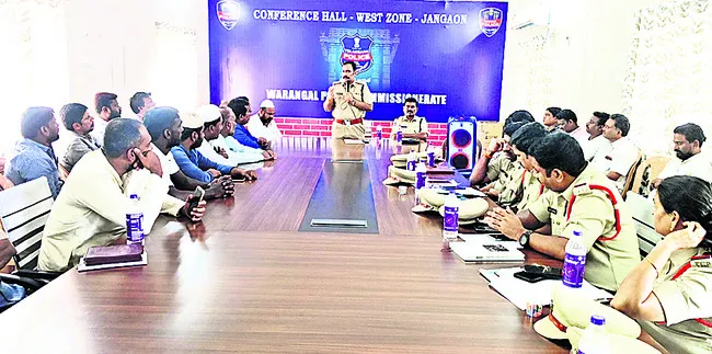 నవరాత్రులు శాంతియుతంగా నిర్వహించుకోవాలి