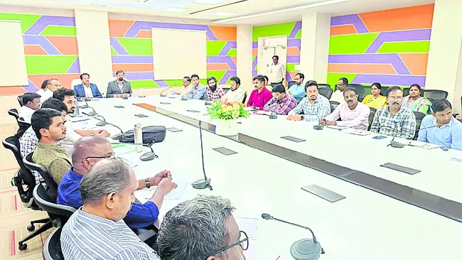 విద్యార్థుల సమగ్రాభివృద్ధే లక్ష్యం