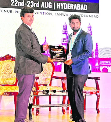 కేఎల్యూ డైరెక్టర్కు జాతీయ పురస్కారం