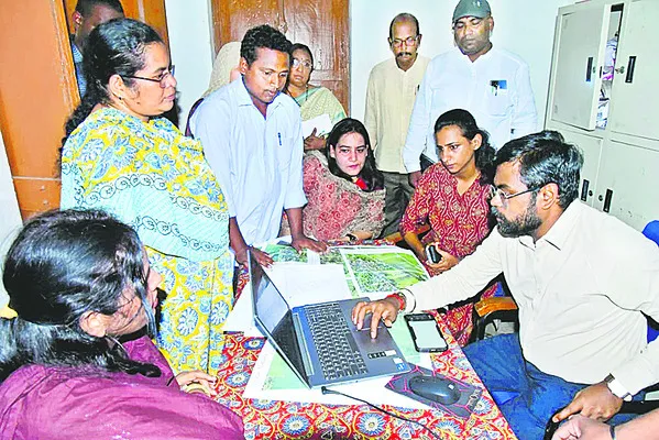 కలెక్టర్ డీకే బాలాజీ