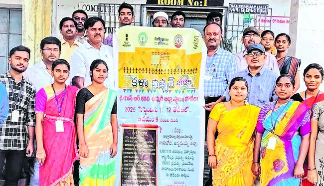రూ.10 కోట్లకు వ్యాపారి ఐపీ