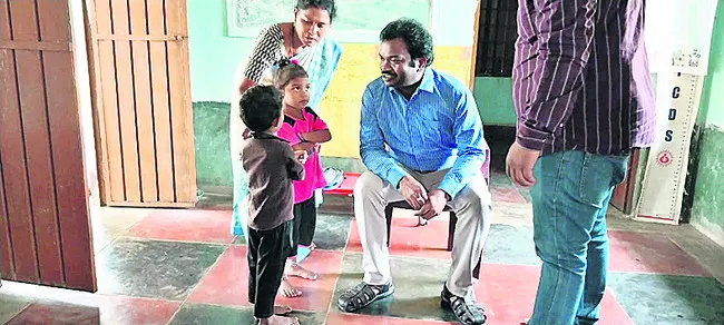 సబ్సెంటర్ పరిధిలోని గ్రామాల్లో పర్యటించాలి