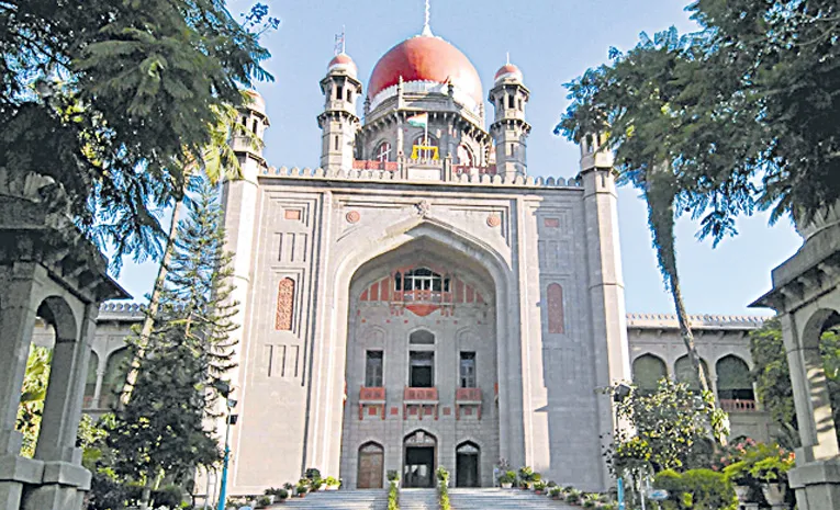 Telangana HC judge accepts apology in suo-motu contempt case