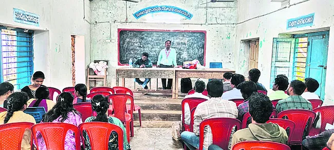పోస్టల్ సేవలపై విస్తృత ప్రచారం
