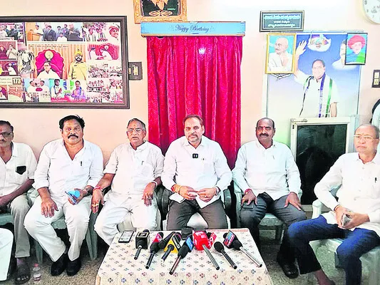 దివ్యాంగులకు అండగా వైఎస్సార్సీపీ
