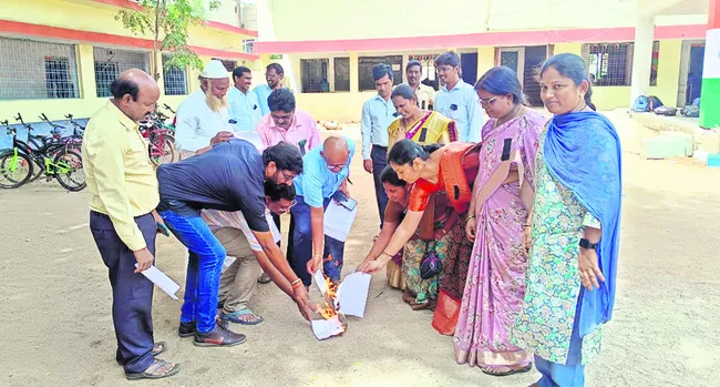 సీపీఎస్ రద్దు చేసే వరకు పోరాటం