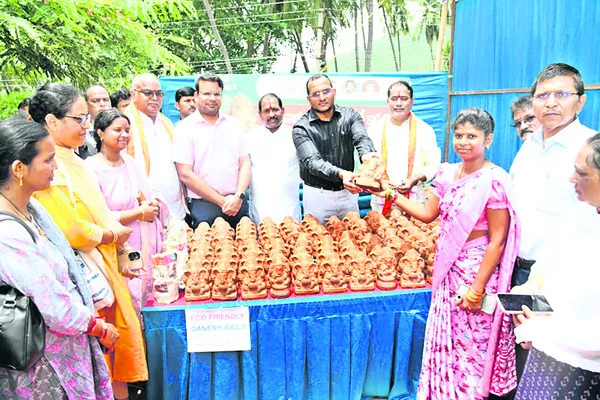 ప్రజల ఆరోగ్య రక్షణే ధ్యేయం