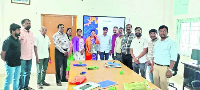 సోషల్‌వర్క్‌లో ప్రగతికి డాక్టరేట్‌ 