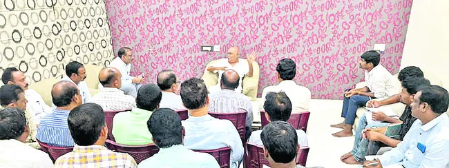 గణేష్ ఉత్సవాలపై ఎమ్మెల్యే సమీక్ష