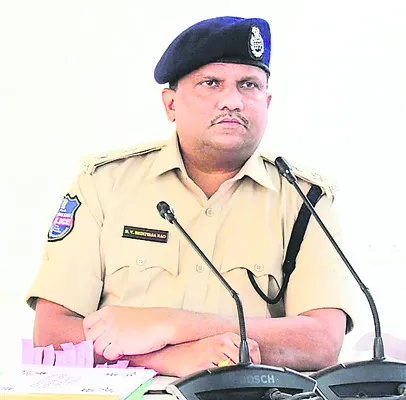 సైబర్ మోసాల పట్ల జర భద్రం