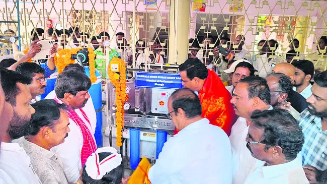 విద్య, వైద్యానికి అధిక ప్రాధాన్యం