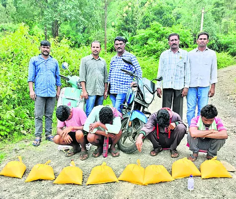 40 లీటర్ల సారా స్వాధీనం