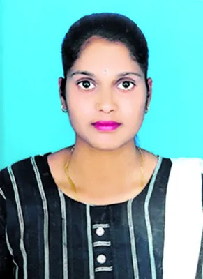 డీఎస్సీలో మెరిసిన కూలీ బిడ్డ