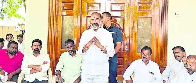 అభివృద్ధిలో భాగస్వాములు కావాలి