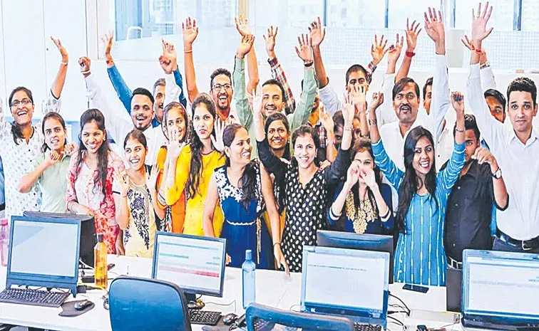 Office job recruitment may pick up says naukri.com