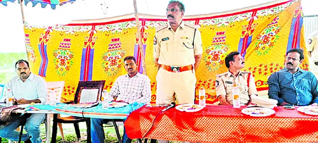 దమ్ము చక్రాల ట్రాక్టర్లు రోడ్లపైకి వస్తే కేసులు