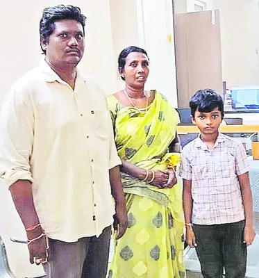 తల్లిదండ్రుల చెంతకు బాలుడు