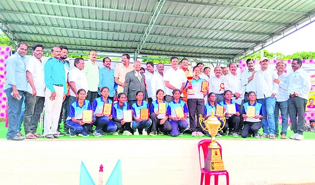 ముగిసిన రాష్ట్రస్థాయి బాల్‌ బ్యాడ్మింటన్‌ పోటీలు