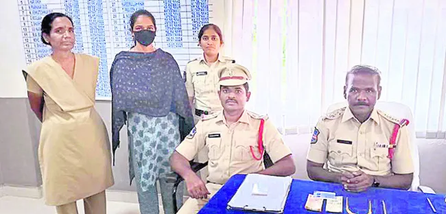 చోరీ ఘటనలో నిందితురాలి అరెస్ట్‌