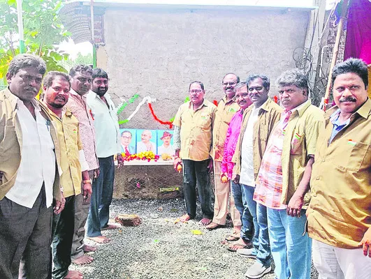 ఆటో డ్రైవర్ల నిరసన