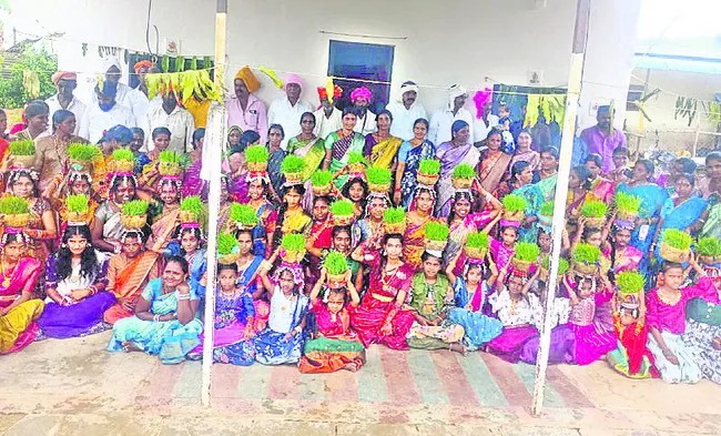 తండాల