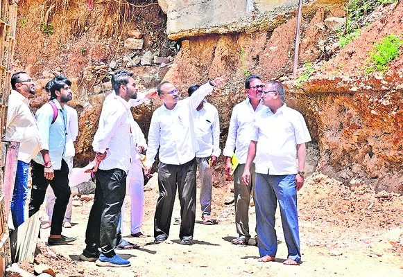 అభివృద్ధి పనుల్లో కొండంత నిర్లక్ష్యం 