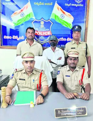 భార్యను హత్య చేసిన భర్త అరెస్ట్‌