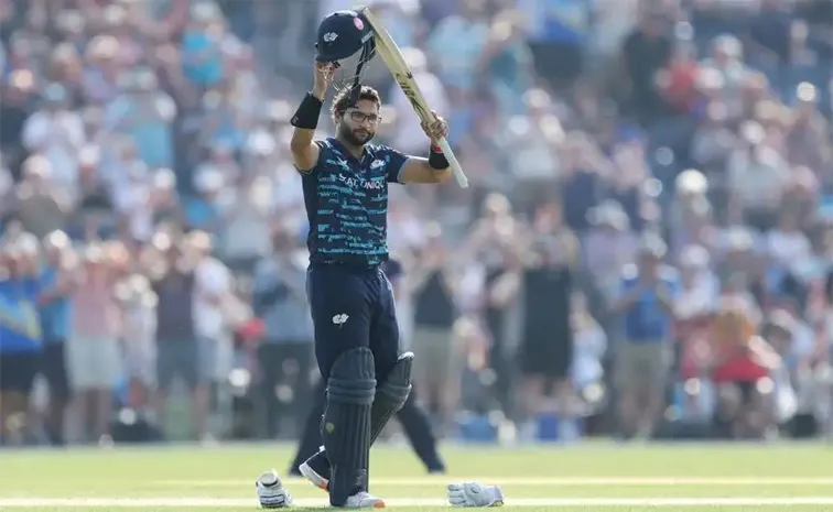 Imam-Ul-Haq Keeps Mounting Runs For Yorkshire