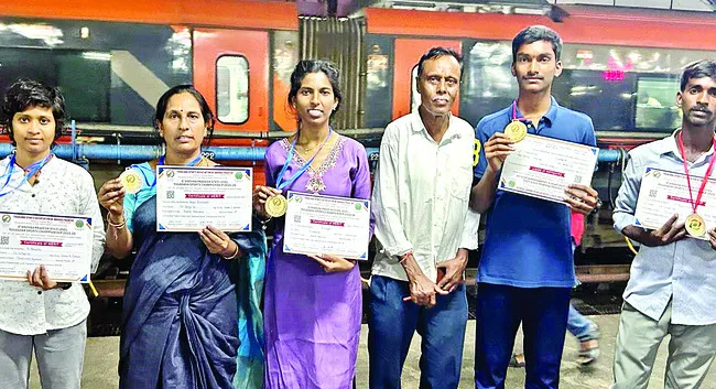 రాష్ట్ర స్థాయి యోగా పోటీల్లో ప్రతిభ