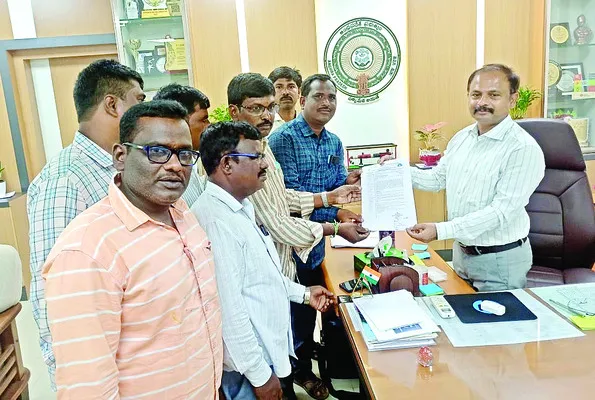 సీఆర్ఎంటీ సమస్యలు పరిష్కరించాలి