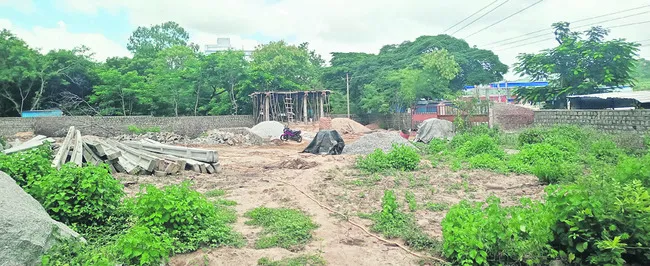 పీయూలో సబ్‌స్టేషన్‌ వివాదం! 