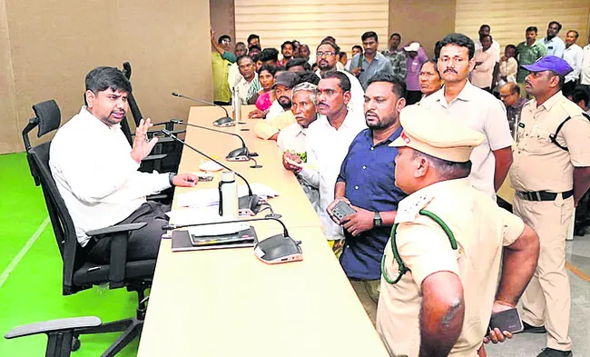 ప్రభుత్వ భూమిని కాపాడడానికి నేనున్నా