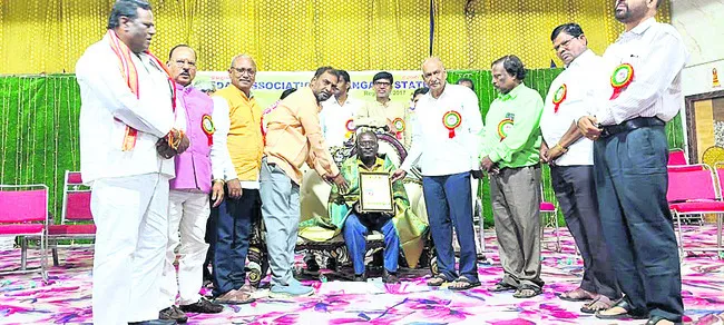 న్యూ బొప్పారం వాసికి అవార్డు