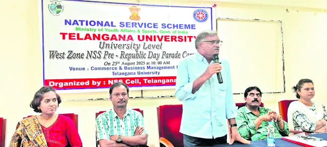జాతీయ సమగ్రతకు పాటుపడాలి