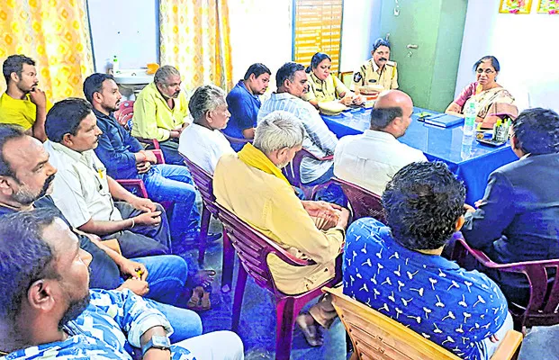 ‘బార్’లకు నేటితో ముగియనున్న గడువు
