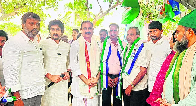 కూటమి వంచనలు చూడలేకే వైఎస్సార్సీపీలో చేరిక