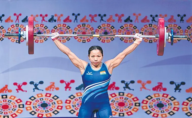 Mirabai Chanu strikes gold on return at Commonwealth Weightlifting Championship