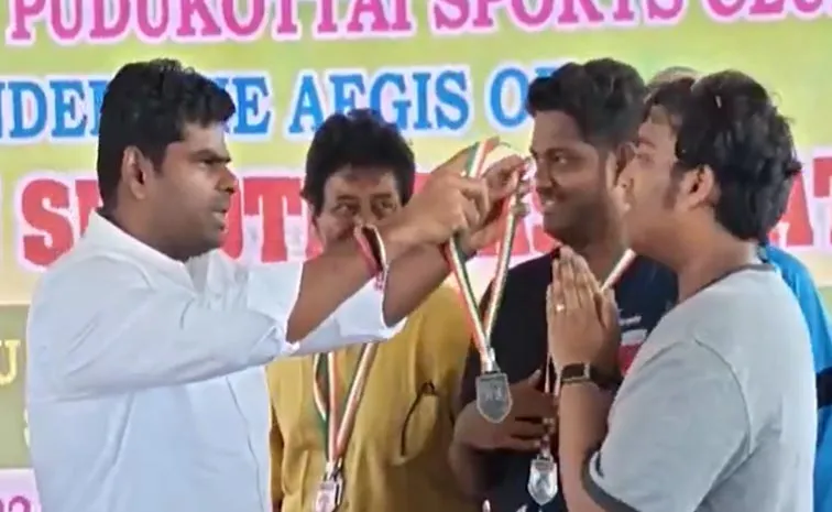 DMK Minister Son Reject Annamalai Medal Event, Video Goes Viral