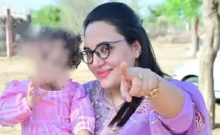 Dowry Horror Jodhpur Woman sets self Daughter on Fire Both Die